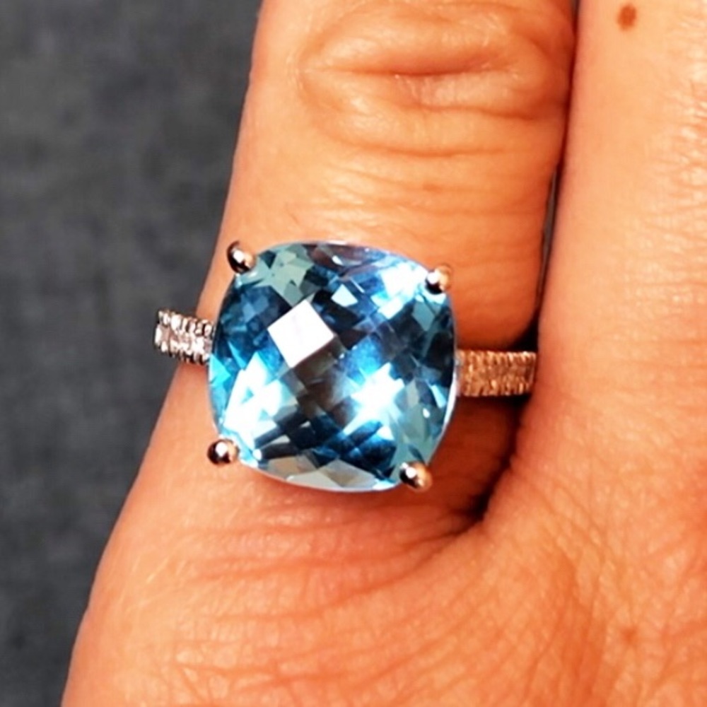 Authentic Blue Topaz Diamond Ring - image 1